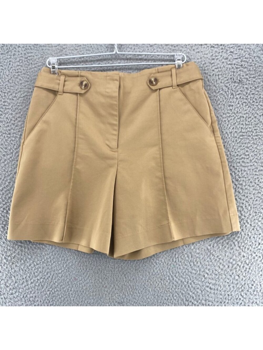 Chicos Shorts Womens 1 US 8 Sateen Tab Front A Line Cafe Aroma Stretch Pockets